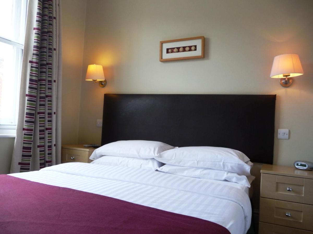 The George Hotel Henfield Phòng bức ảnh