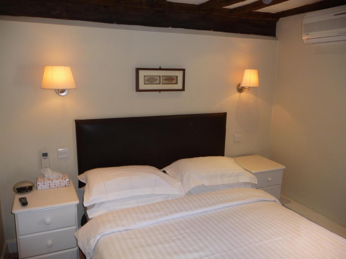The George Hotel Henfield Ngoại thất bức ảnh